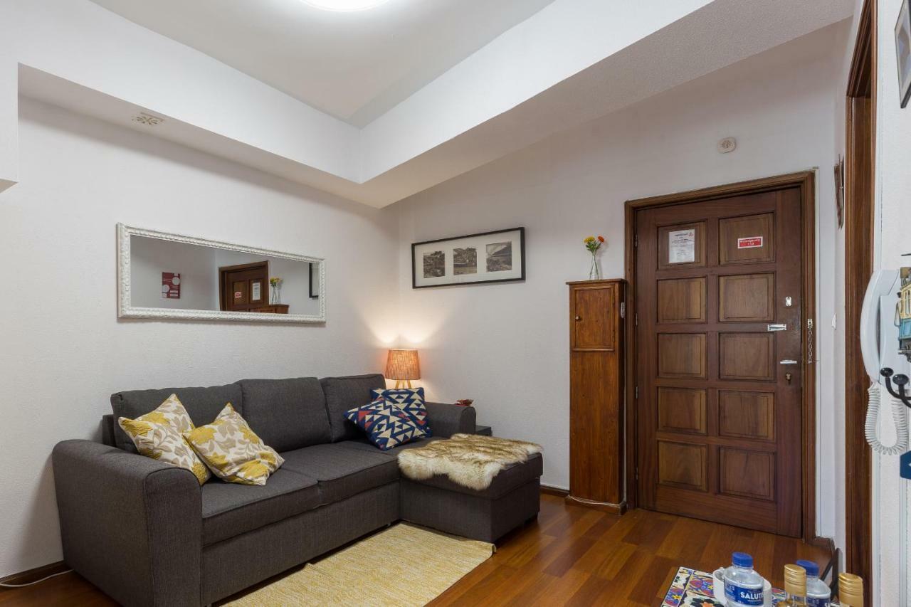 2 Comfy Bright Flats With Netflix Apartment Porto Exterior photo