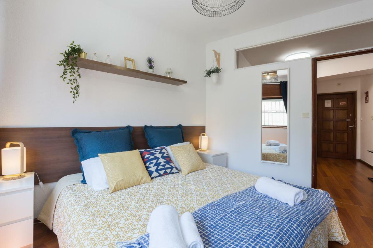 2 Comfy Bright Flats With Netflix Apartment Porto Exterior photo